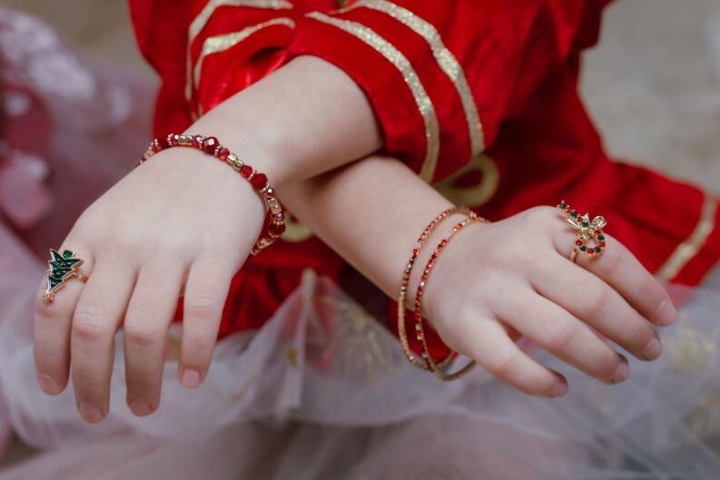 Great Pretenders Kinder-Armband Ruby Red rot